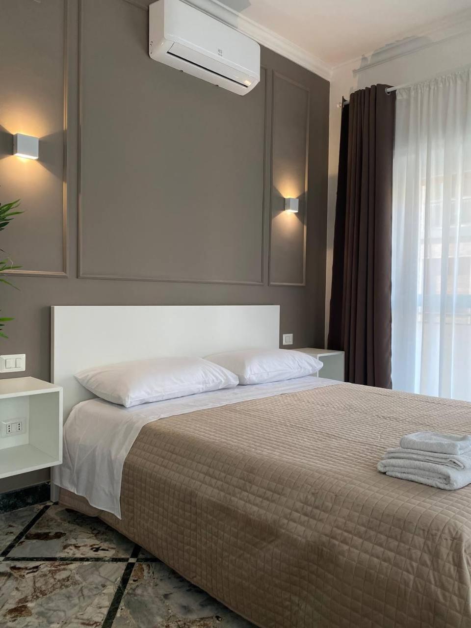 Quintino Sella Suites Bari Szoba fotó